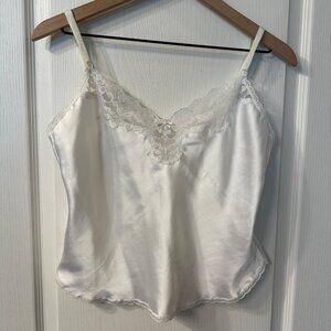VTG | Maidenform White Lace Trim Bow Nightie Cami Top Sz 32 USA Union Made 81630